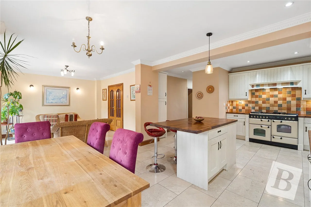 Southend Road, Wickford, SS11, photo 3