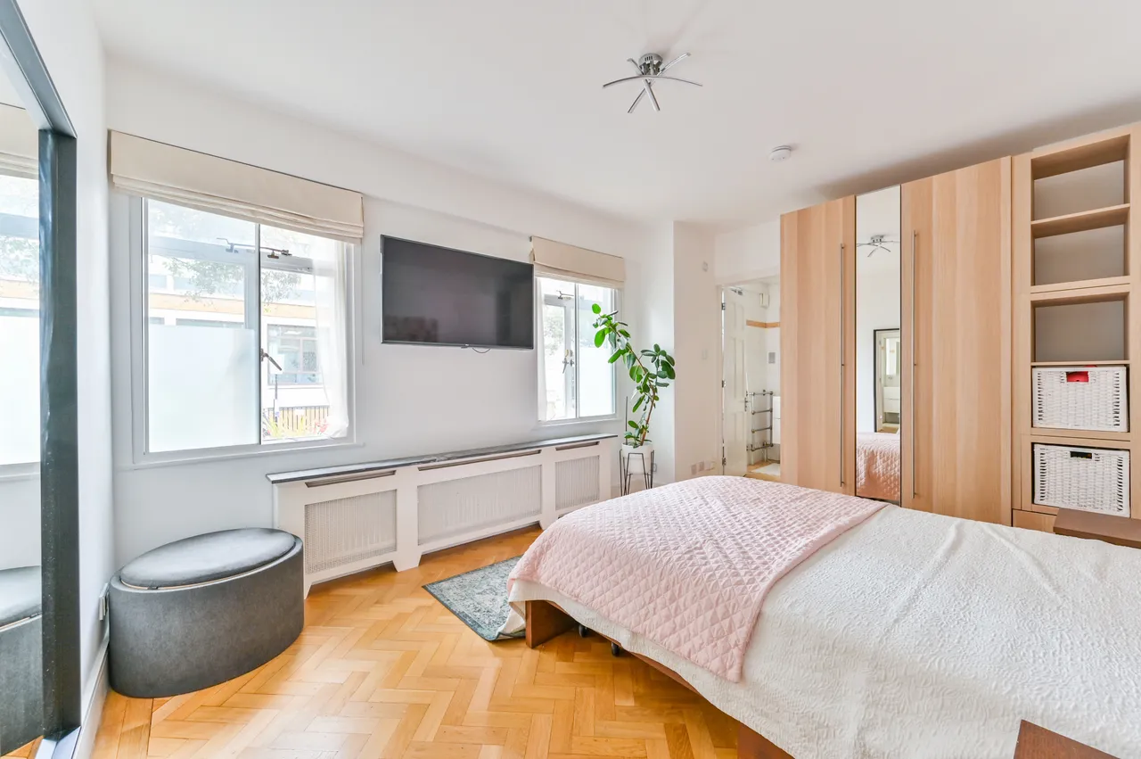 4 Brymon Court, 31-32 Montagu Square, London, photo 6