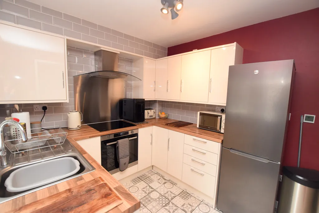 Stafford Road, Oakengates, TF2, photo 8