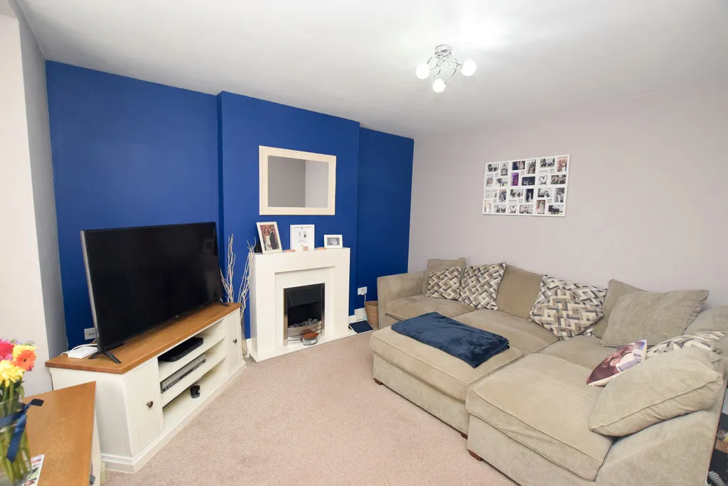 Stafford Road, Oakengates, TF2, photo 3