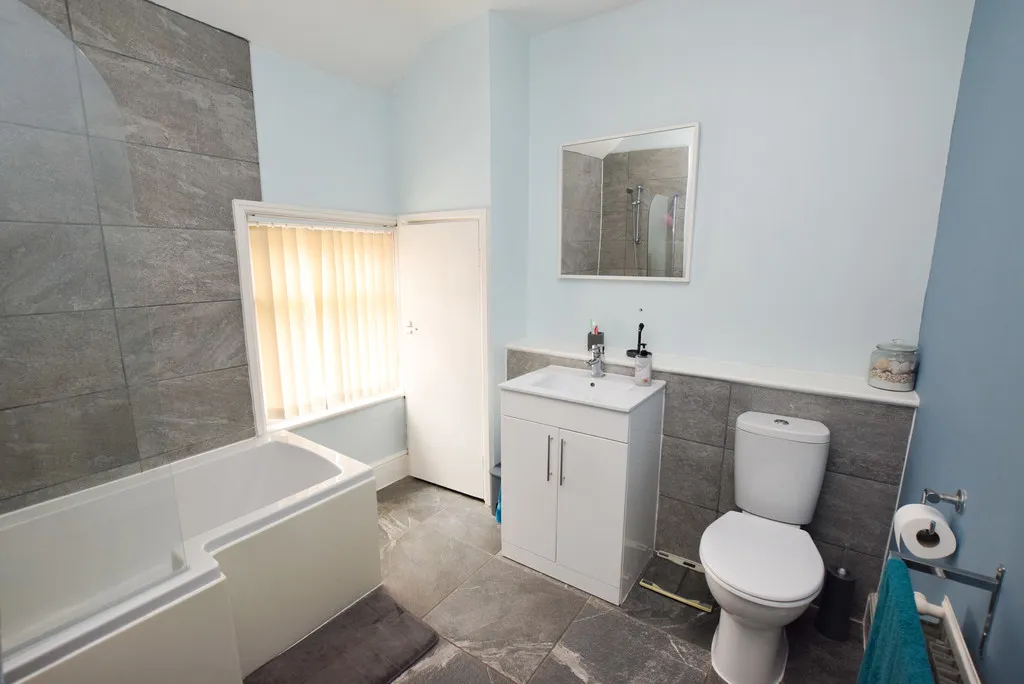 Stafford Road, Oakengates, TF2, photo 15