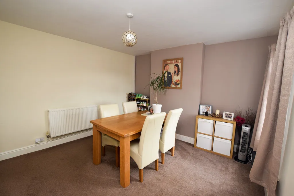 Stafford Road, Oakengates, TF2, photo 7