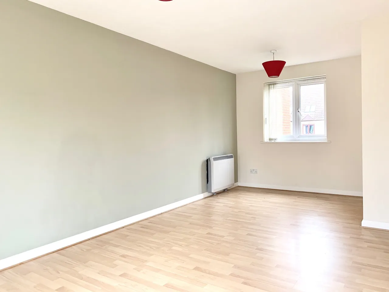 2 bed flat to rent, Flamingo Court, Nottingham, NG7
