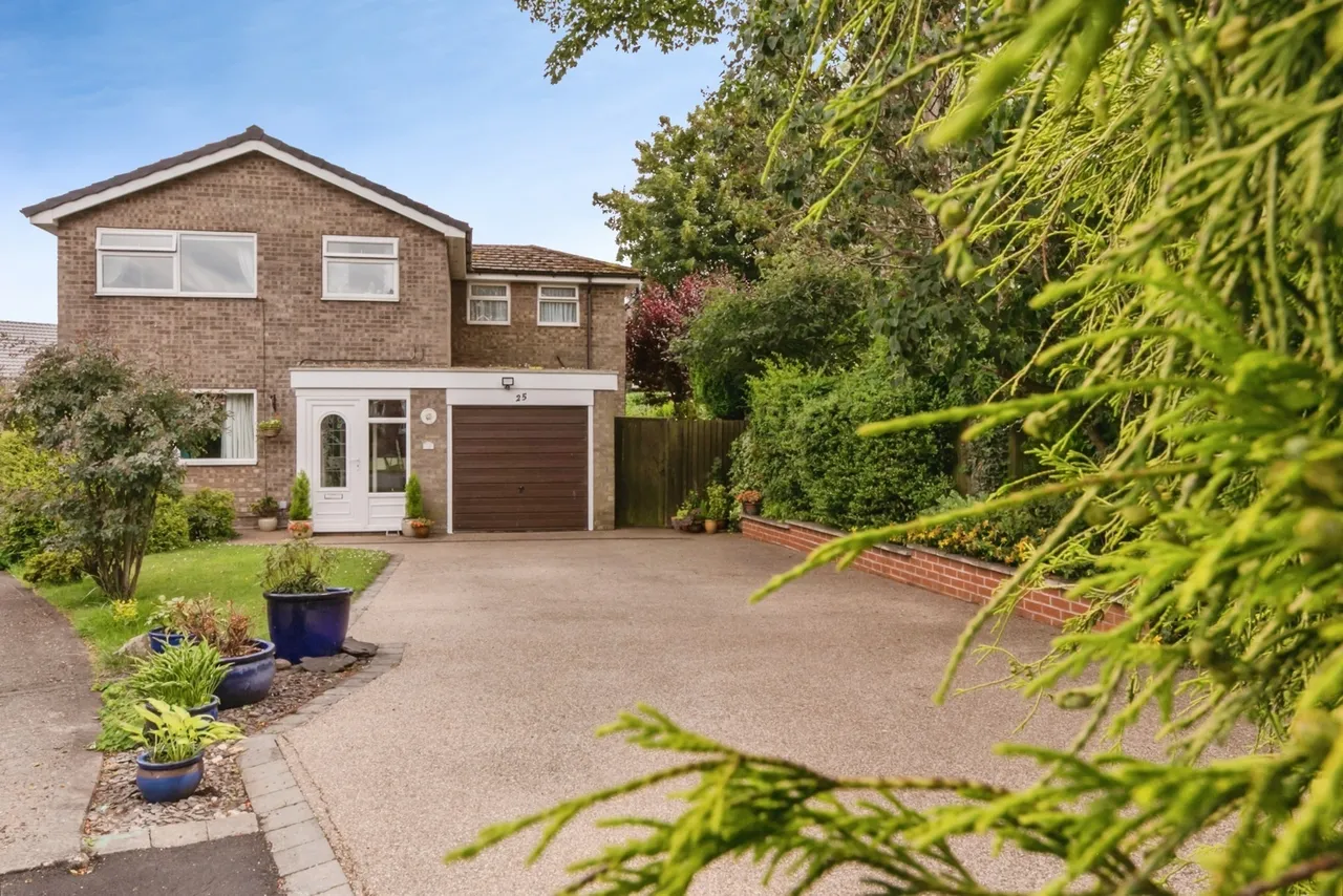 Stapleton Road, Macclesfield, Cheshire, SK10, photo 13