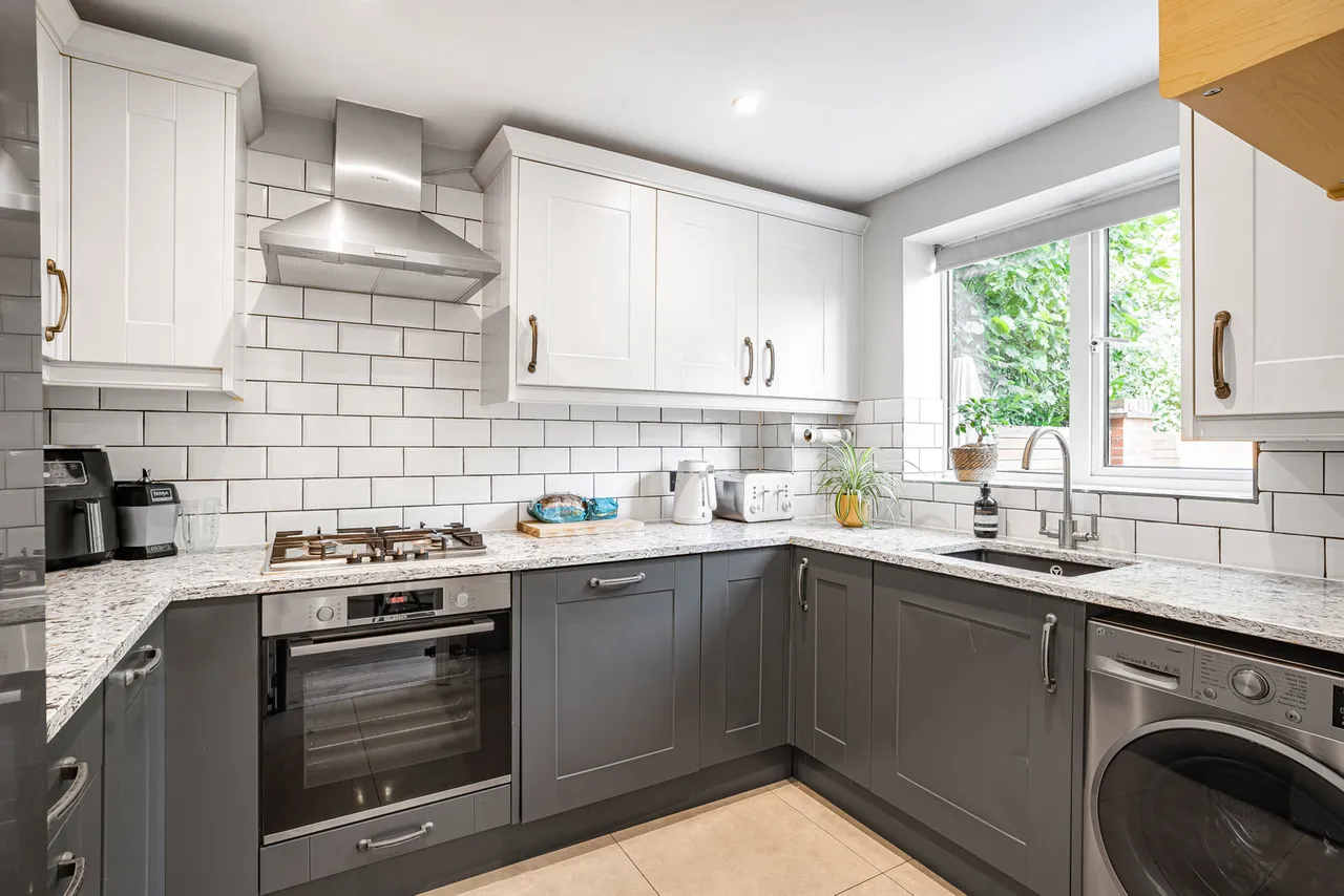 Charta Road, Egham, TW20, photo 10