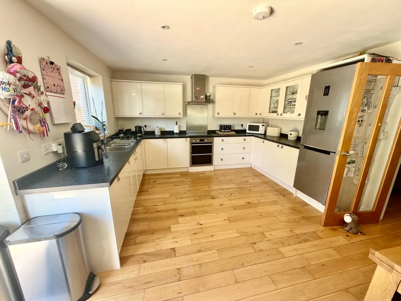 The Crescent, Surrey Egham, TW20, photo 4