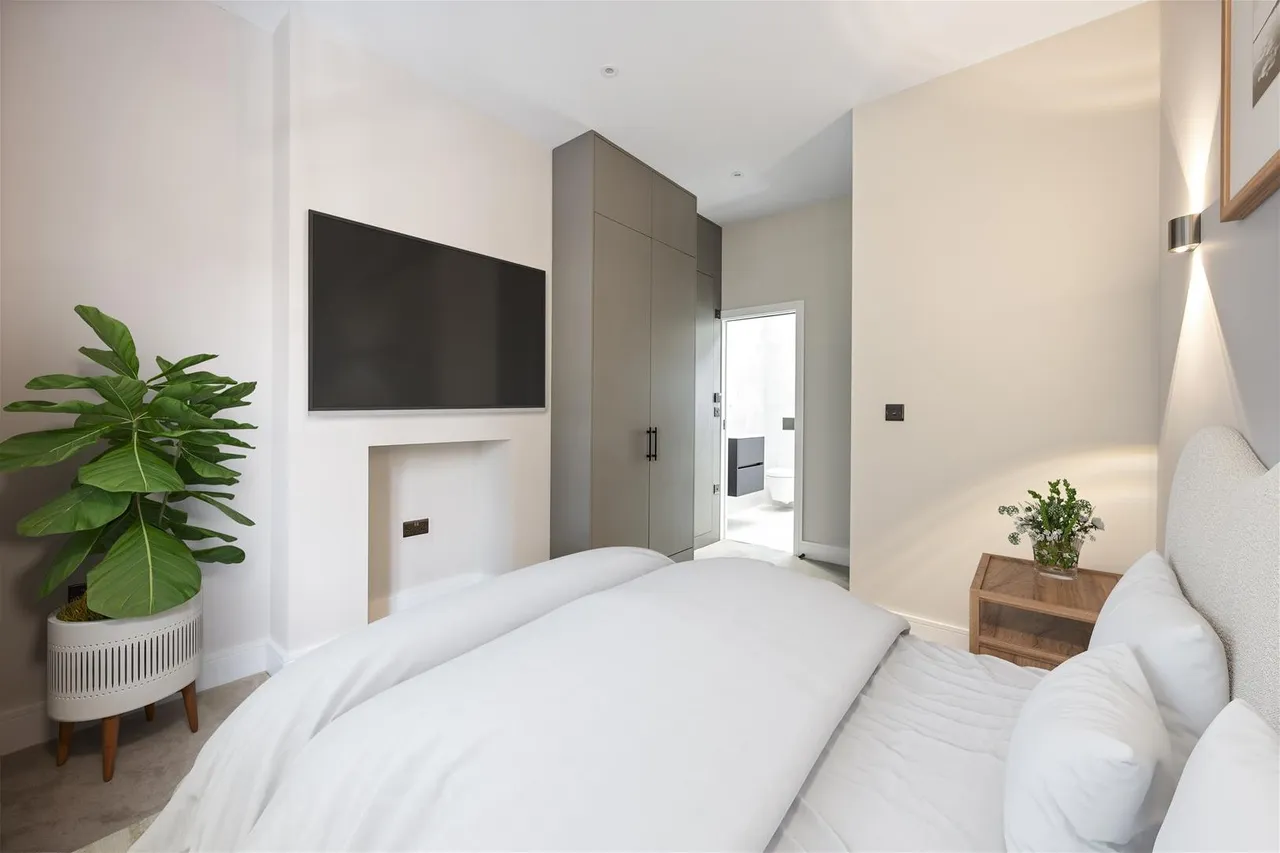 Wavel Mews South Hampstead, London NW6 3AB, photo 15