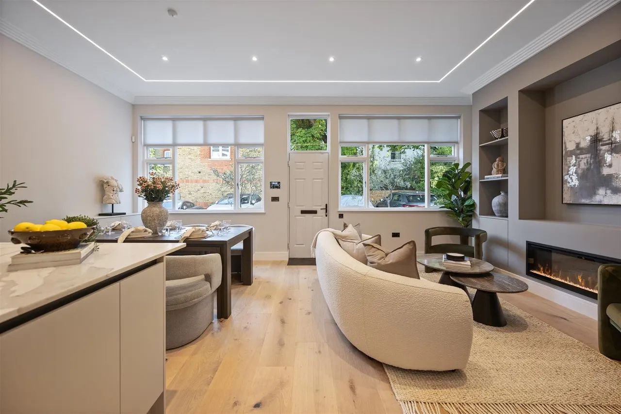 Wavel Mews South Hampstead, London NW6 3AB, photo 8