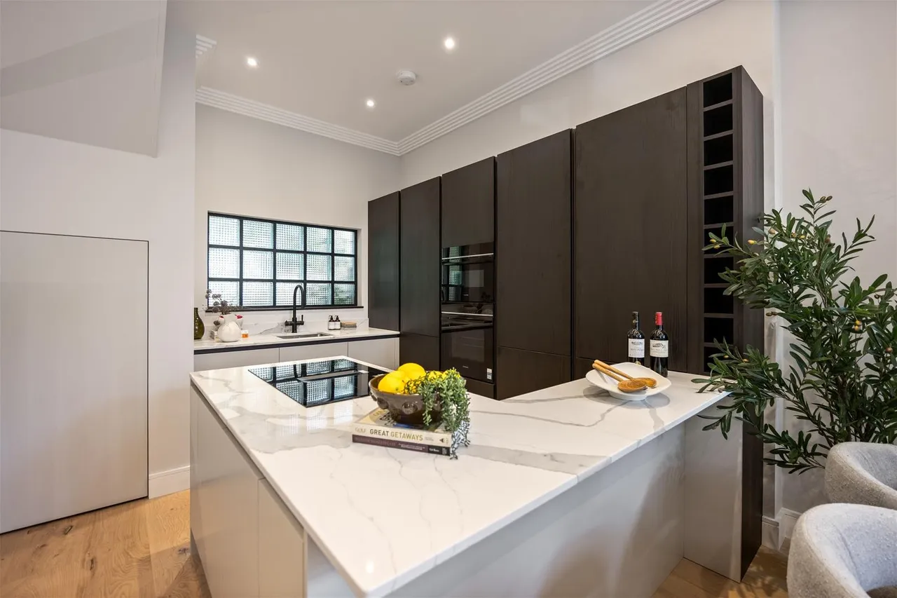 Wavel Mews South Hampstead, London NW6 3AB, photo 10