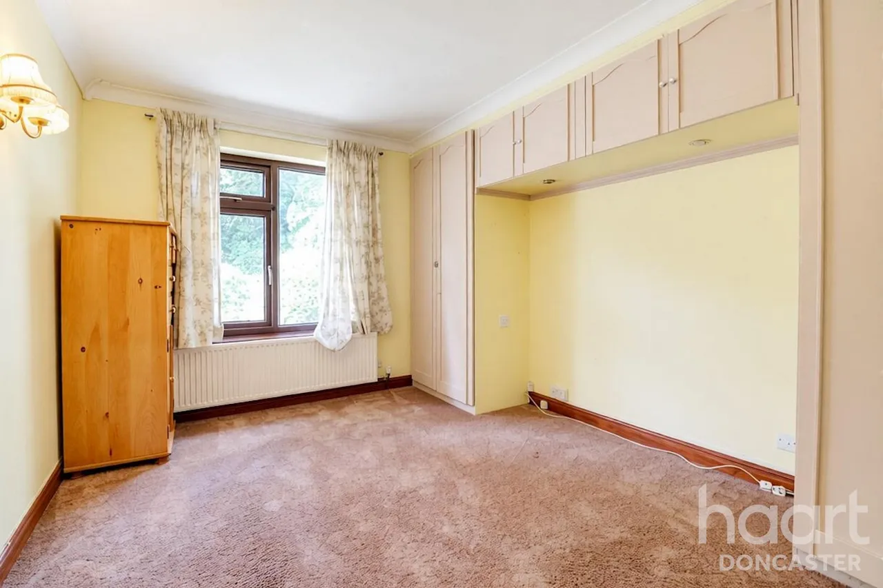 St Thomas's Close, Balby, DN4, photo 13