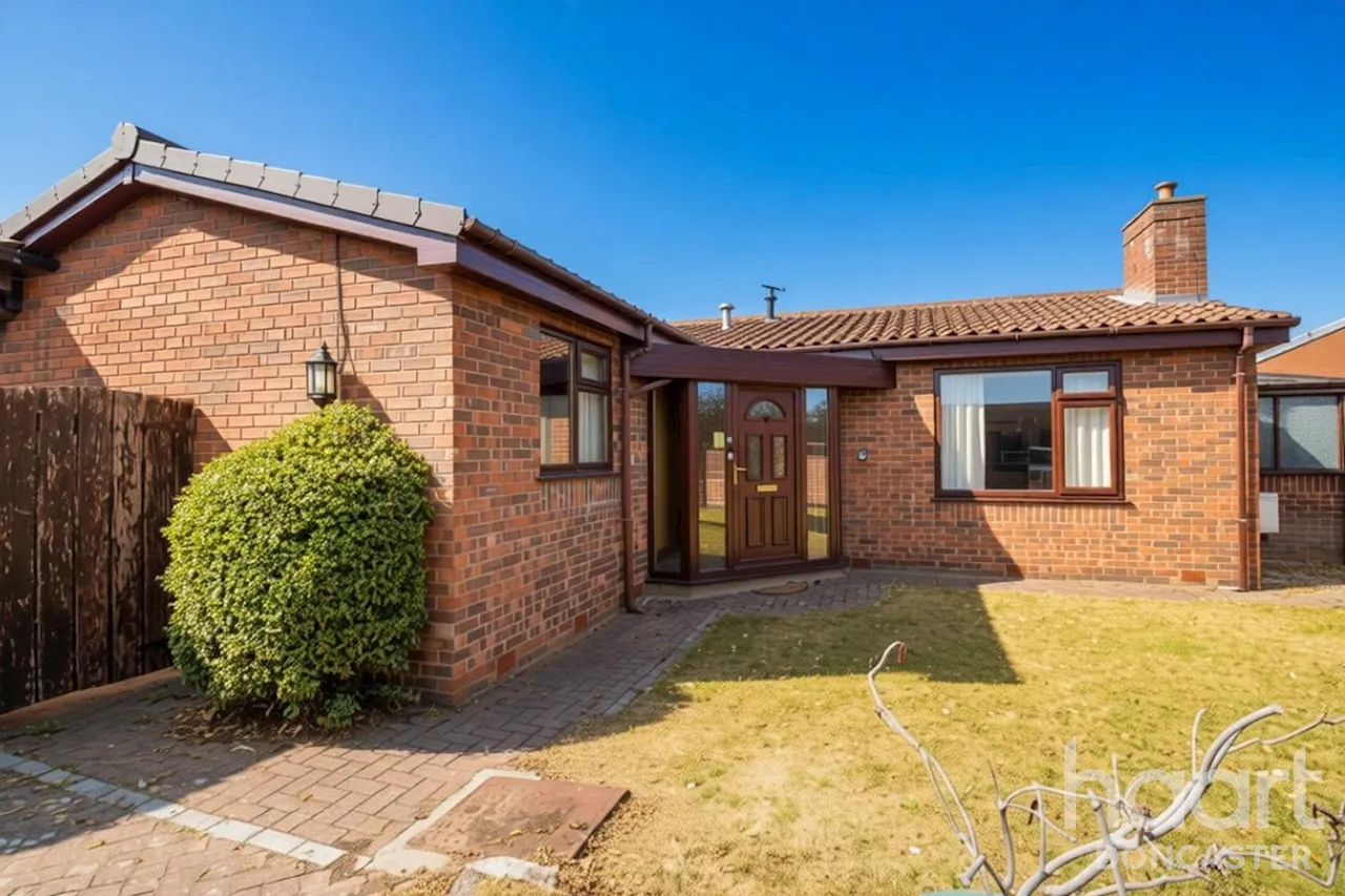 St Thomas's Close, Balby, DN4, photo 24