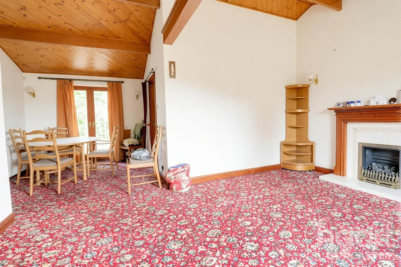 St Thomas's Close, Balby, DN4, photo 5