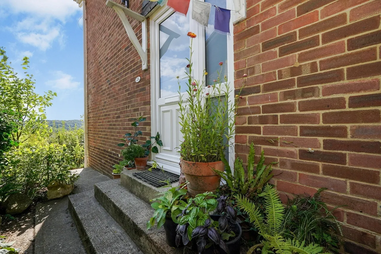 Templeside, Temple Ewell, Dover, Kent, CT16, photo 16