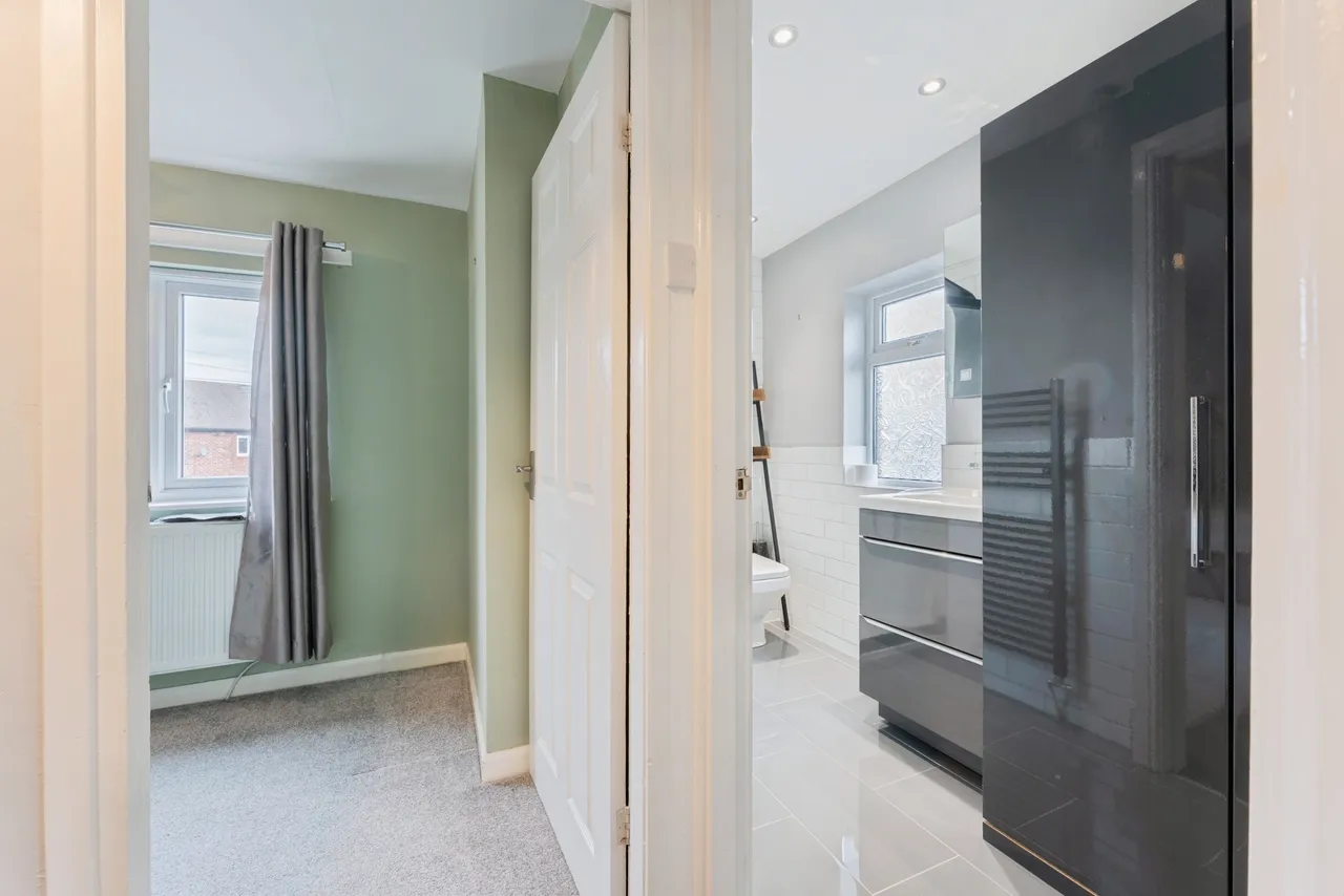 Ferguson Avenue, Ellesmere Port, CH66, photo 8