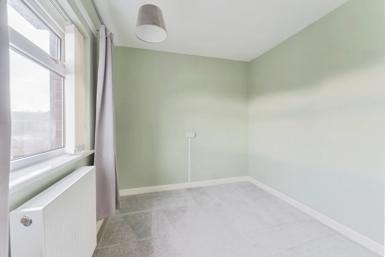 Ferguson Avenue, Ellesmere Port, CH66, photo 13