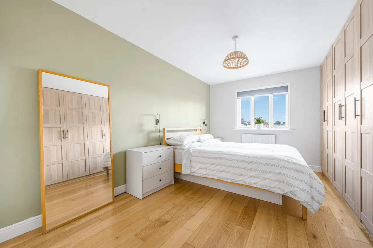 Chandlers Close, West Molesey, KT8, photo 7