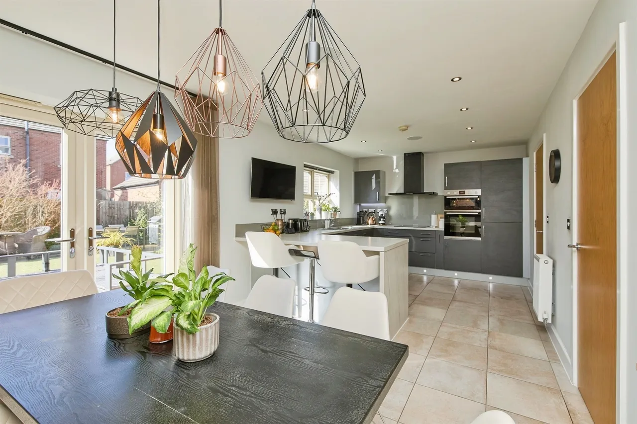 Reservoir Road, Burton-On-Trent, DE14, photo 3
