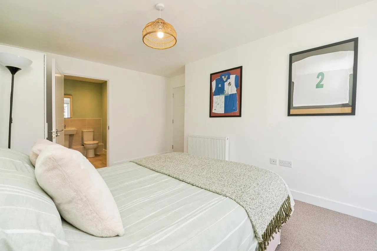 Admiral House, Captains Gardens, Fishponds, Bristol, BS16, photo 14