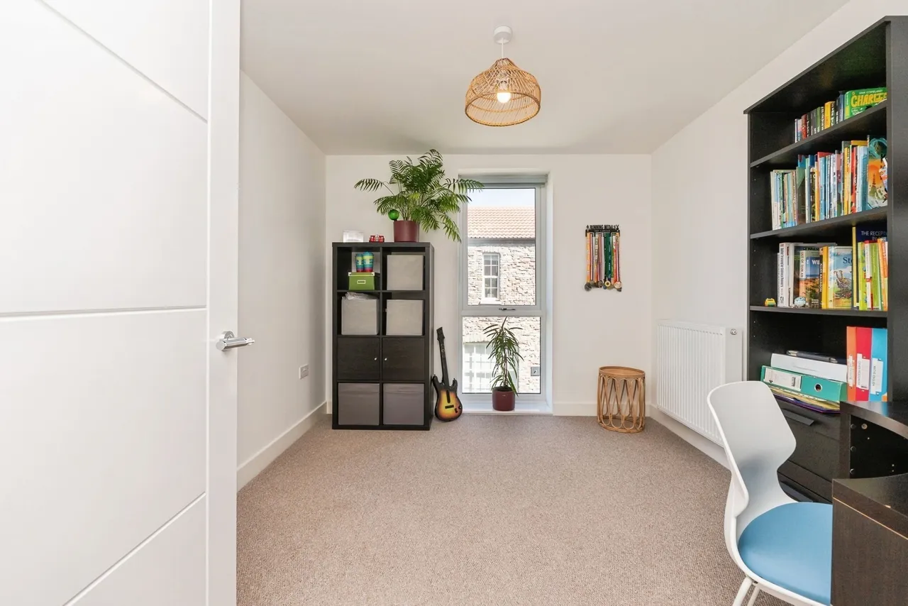Admiral House, Captains Gardens, Fishponds, Bristol, BS16, photo 15