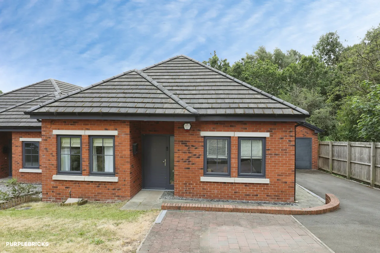 Stafford Avenue, Newcastle, ST5, photo 3