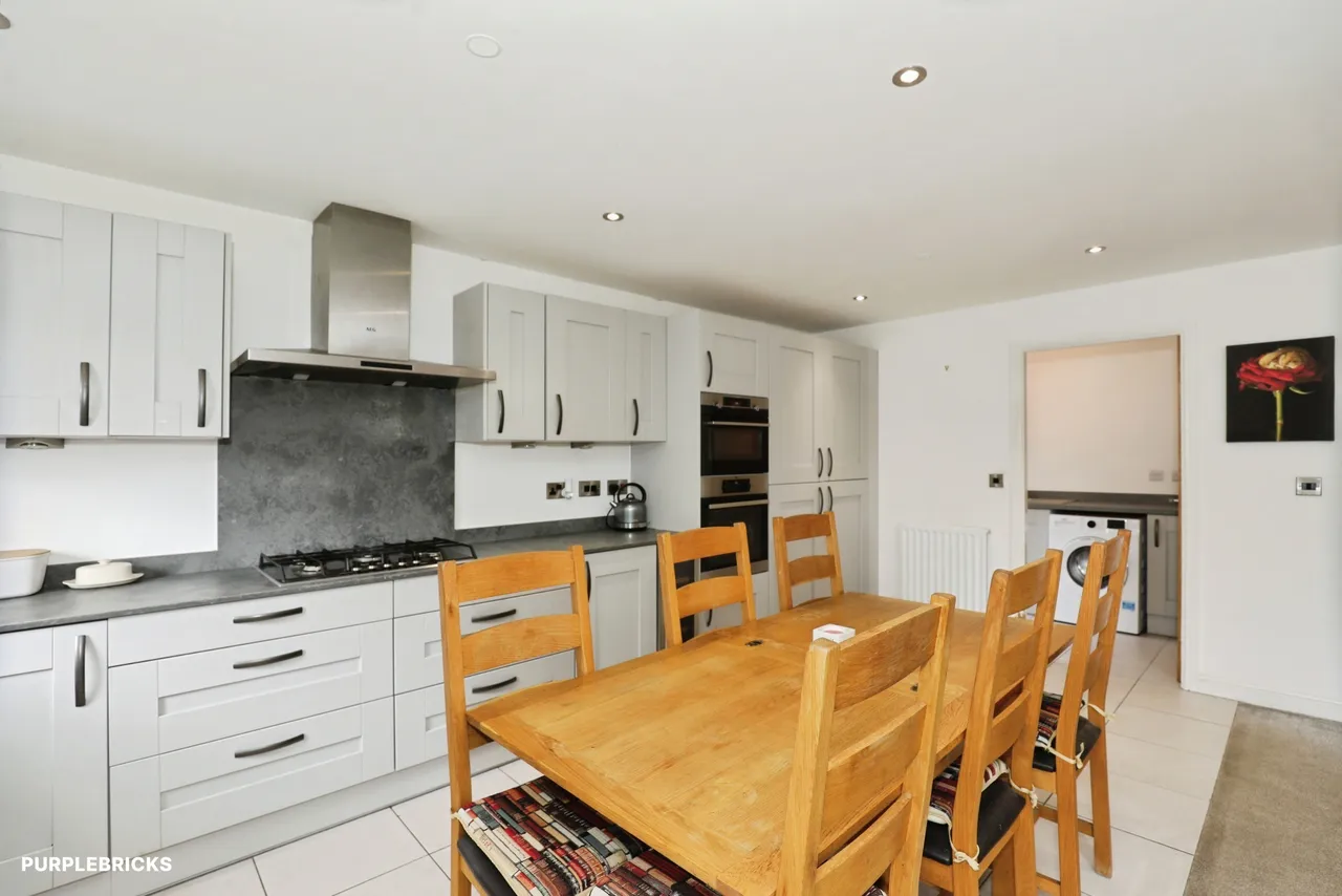 Stafford Avenue, Newcastle, ST5, photo 11