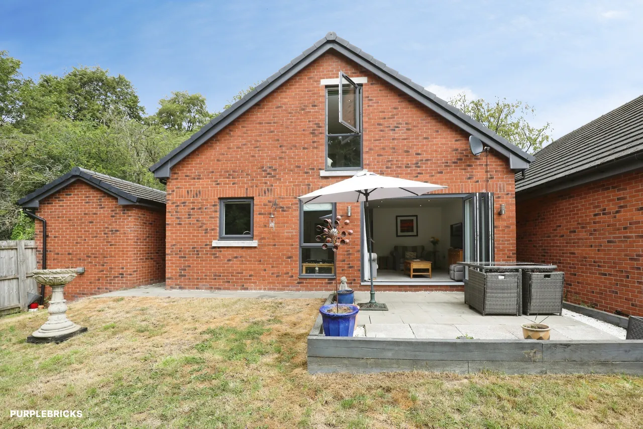 Stafford Avenue, Newcastle, ST5, photo 4
