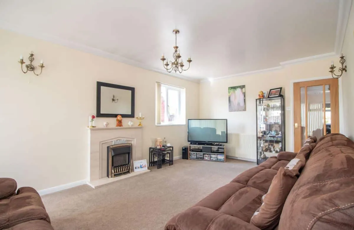 London Road, Waterlooville, PO8 0HH, photo 11