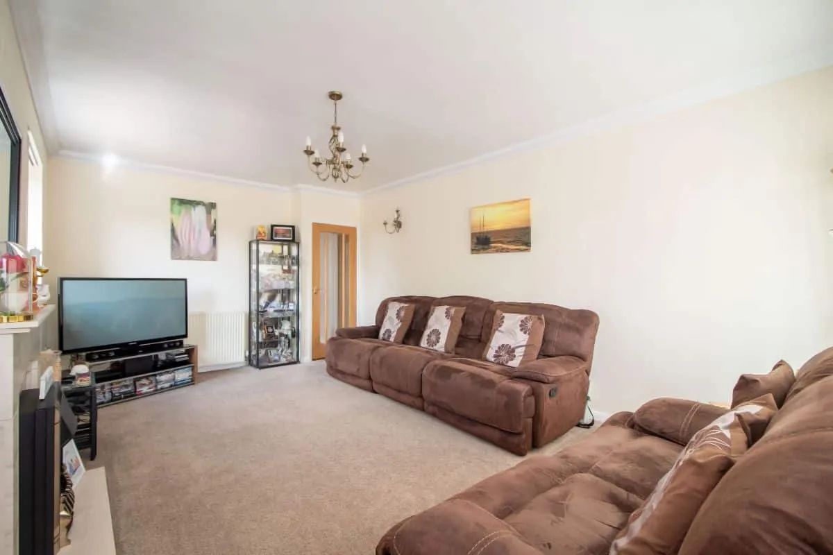 London Road, Waterlooville, PO8 0HH, photo 12