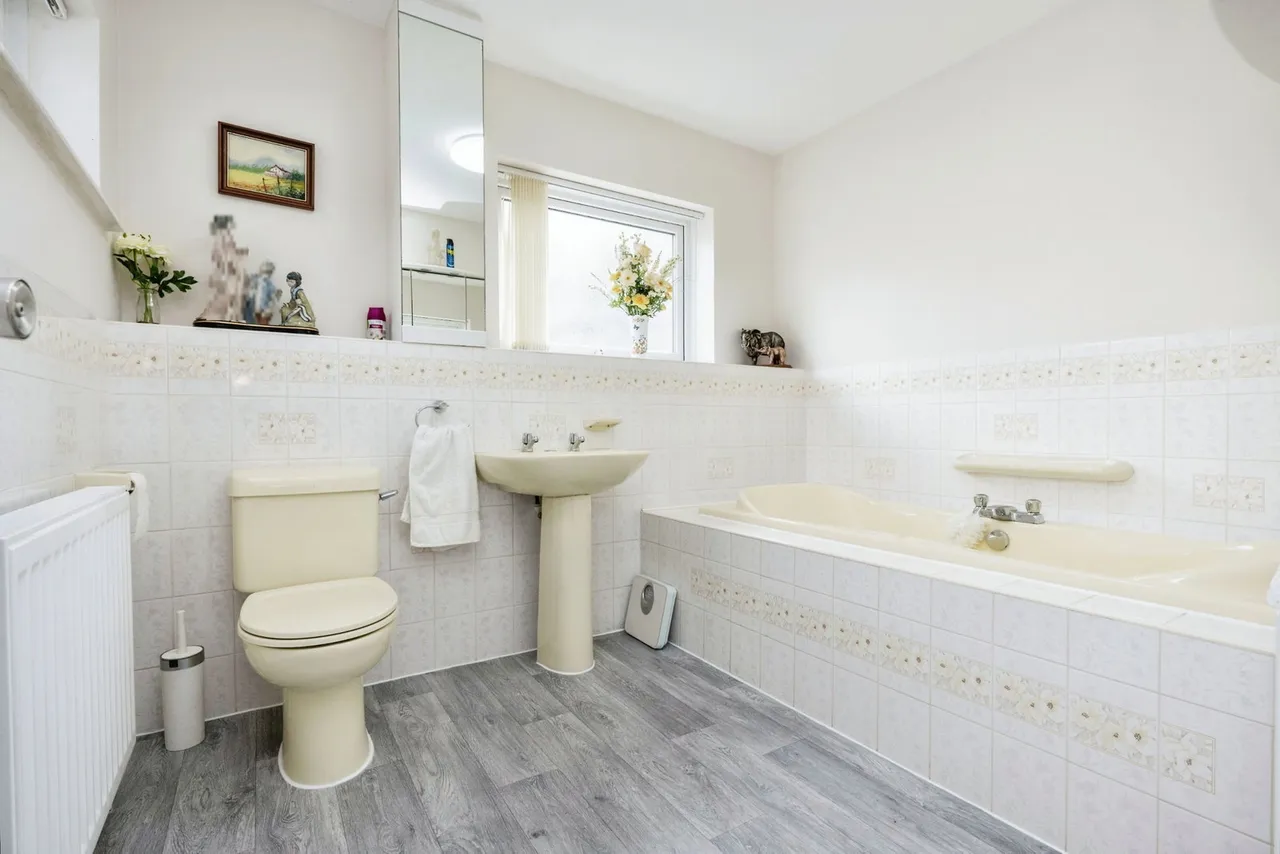 Silver Street, Great Barford, Bedford, MK44 3HU, photo 12