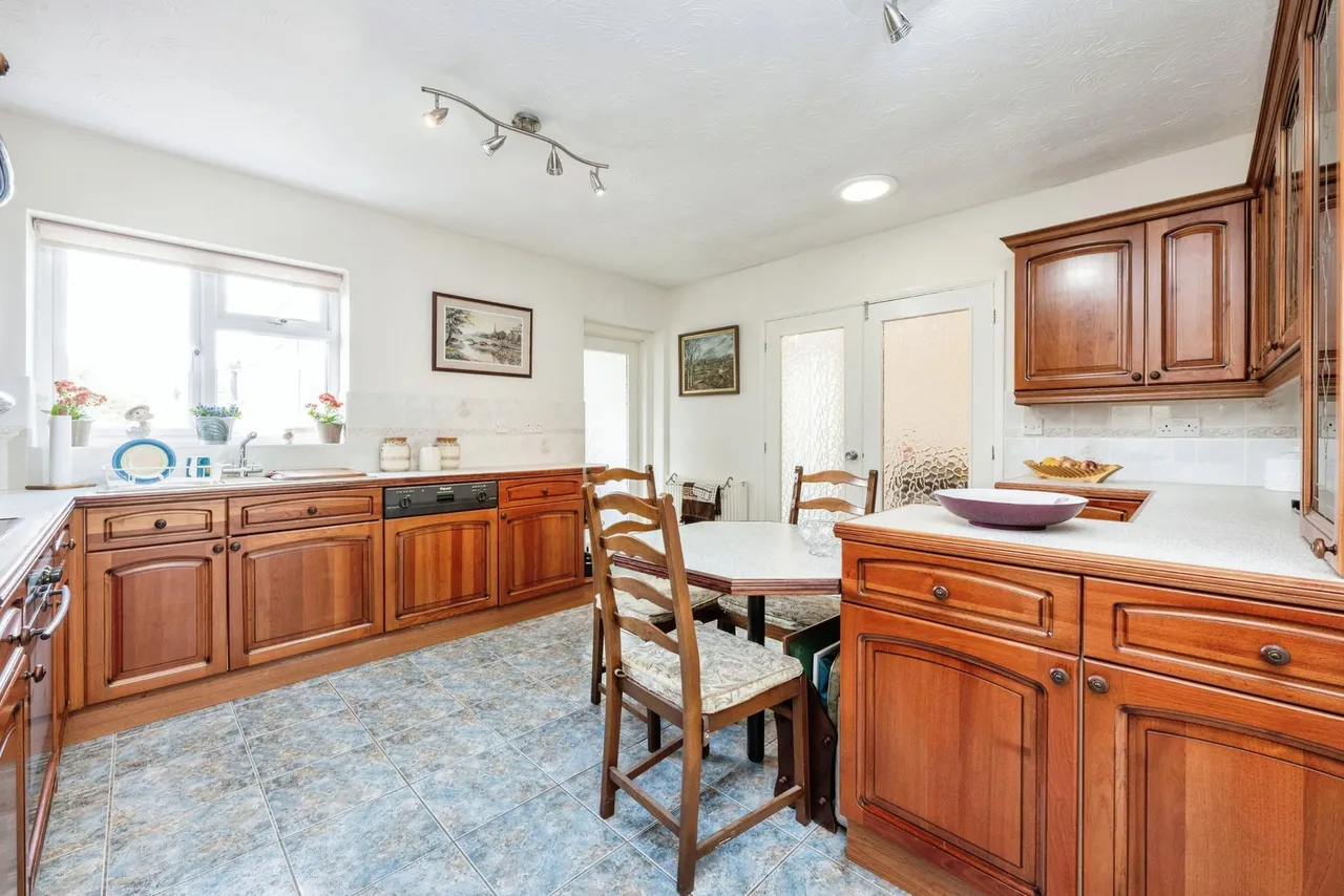 Silver Street, Great Barford, Bedford, MK44 3HU, photo 9