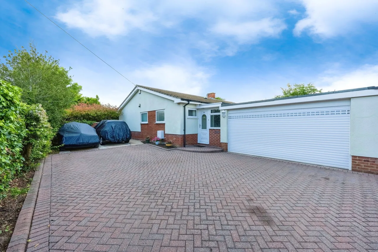Silver Street, Great Barford, Bedford, MK44 3HU, photo 2