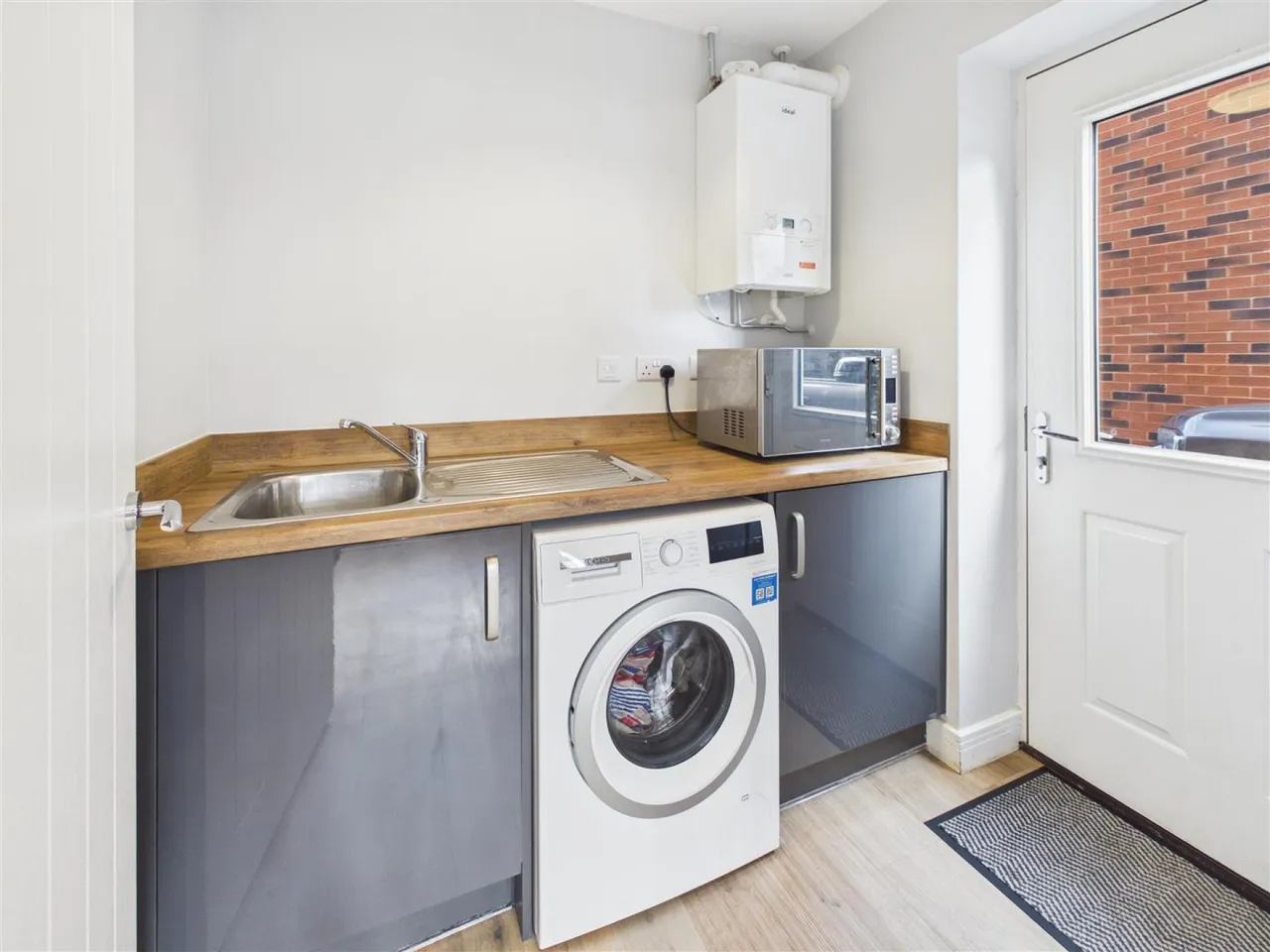 Wheelbarrow Way, Malvern, WR14, photo 5