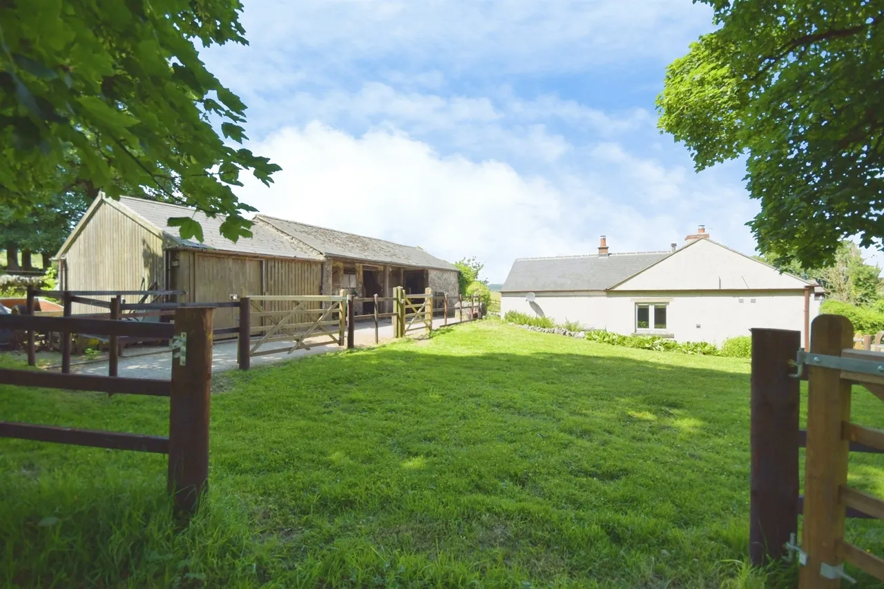 The Ditch, Chelmorton, SK17, photo 7