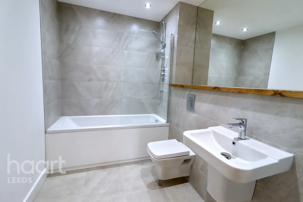 York Road, Leeds, LS9, photo 8