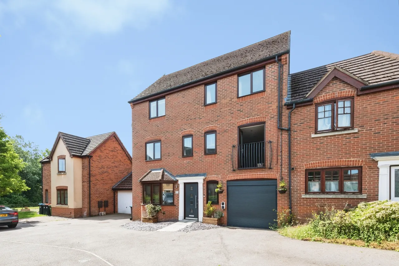 5 bed house for sale, Miserden Crescent, Westcroft, MK4