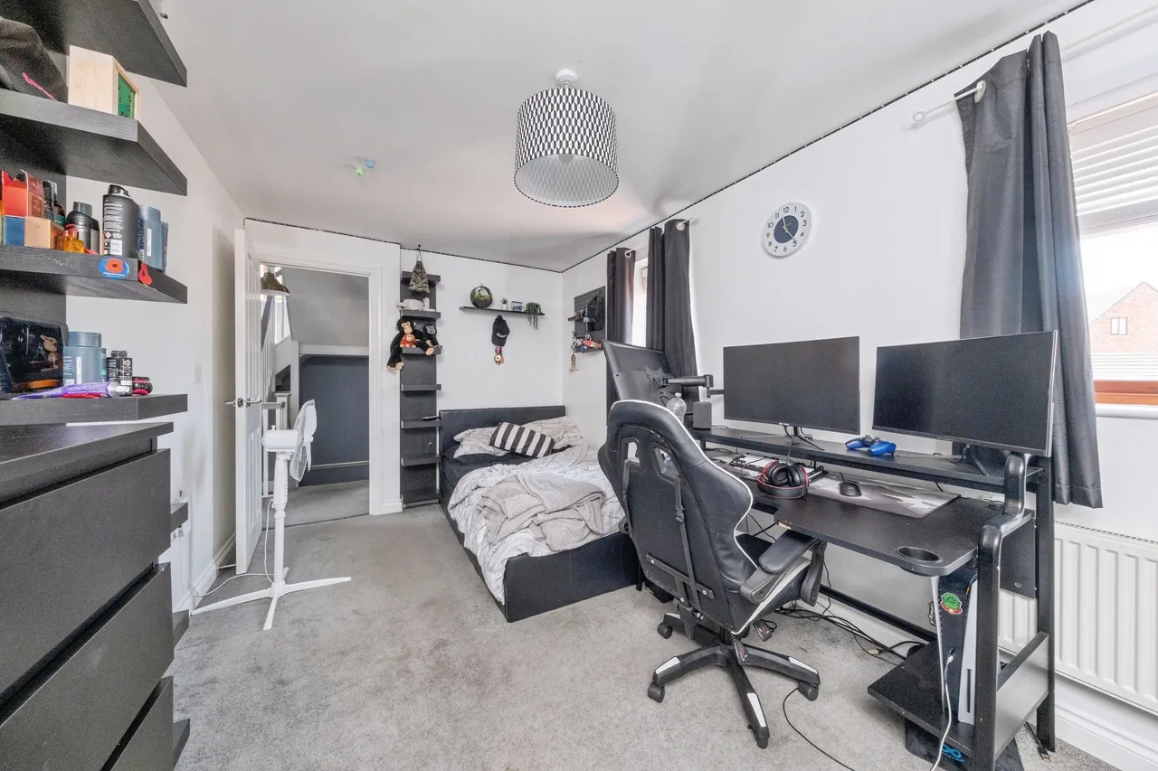Miserden Crescent, Westcroft, MK4, photo 15