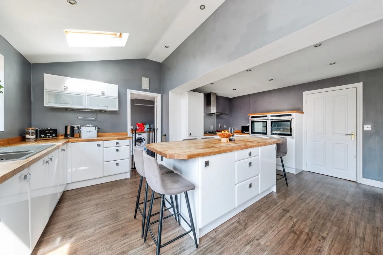 Miserden Crescent, Westcroft, MK4, photo 4