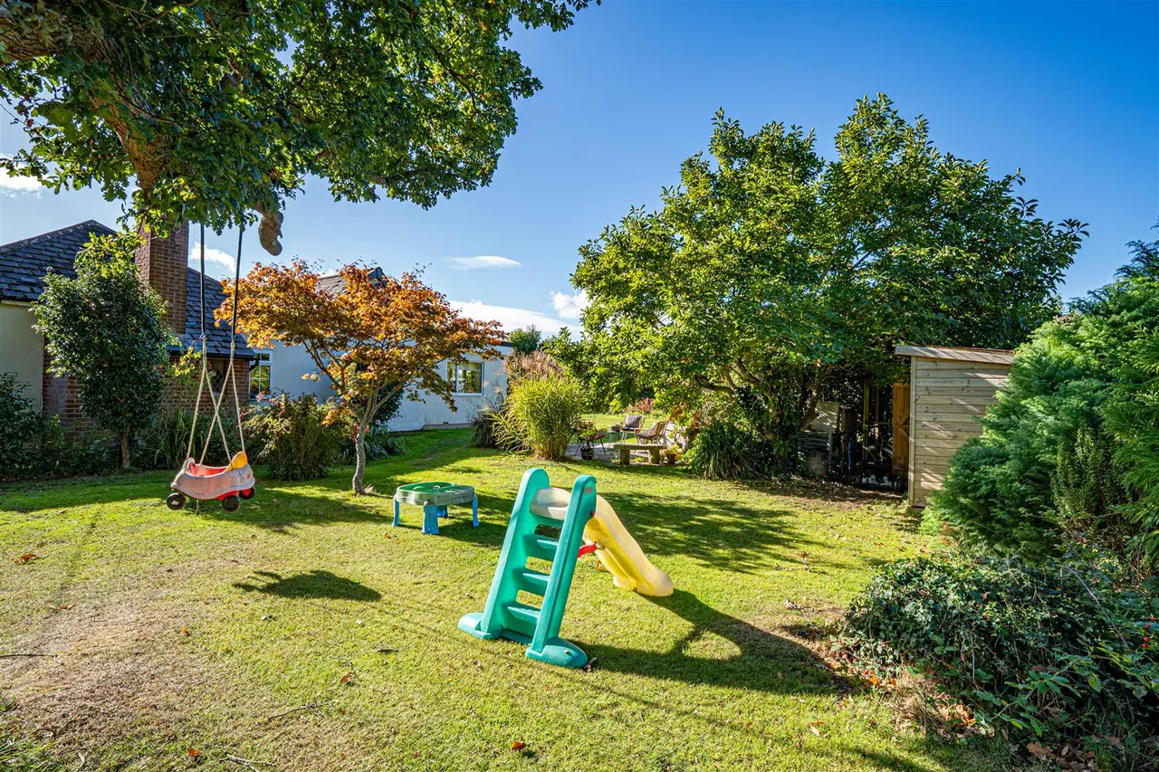 Fourteen Acre Lane, Three Oaks, photo 33