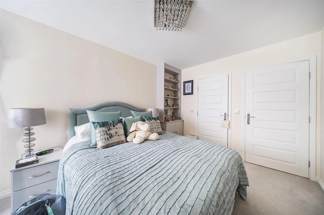 Marsh Road, Pinner, HA5, photo 10