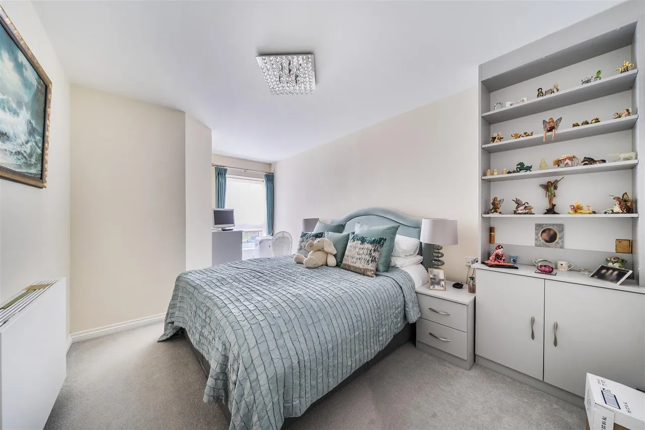 Marsh Road, Pinner, HA5, photo 11