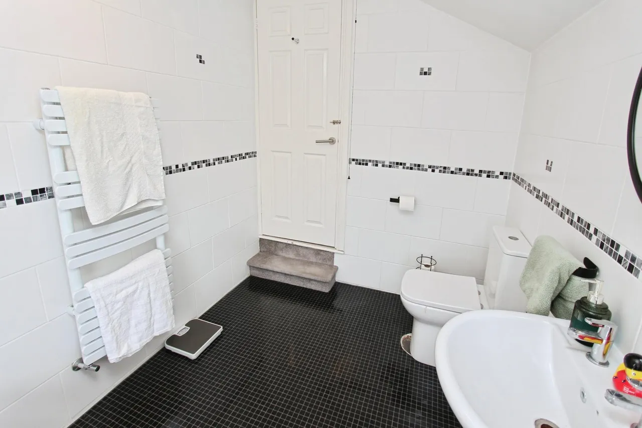 Harrington Street, Sawley, NG10, photo 13