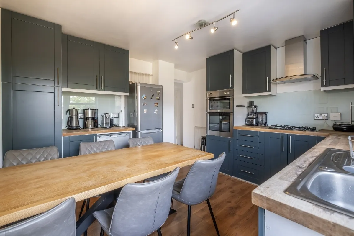 Heathfield Square London SW18, photo 12
