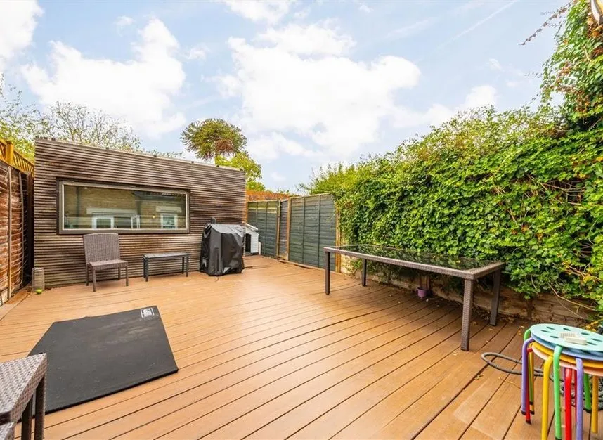 Admiralty Way, Teddington, TW11, photo 8