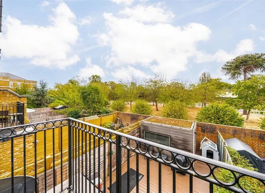 Admiralty Way, Teddington, TW11, photo 7