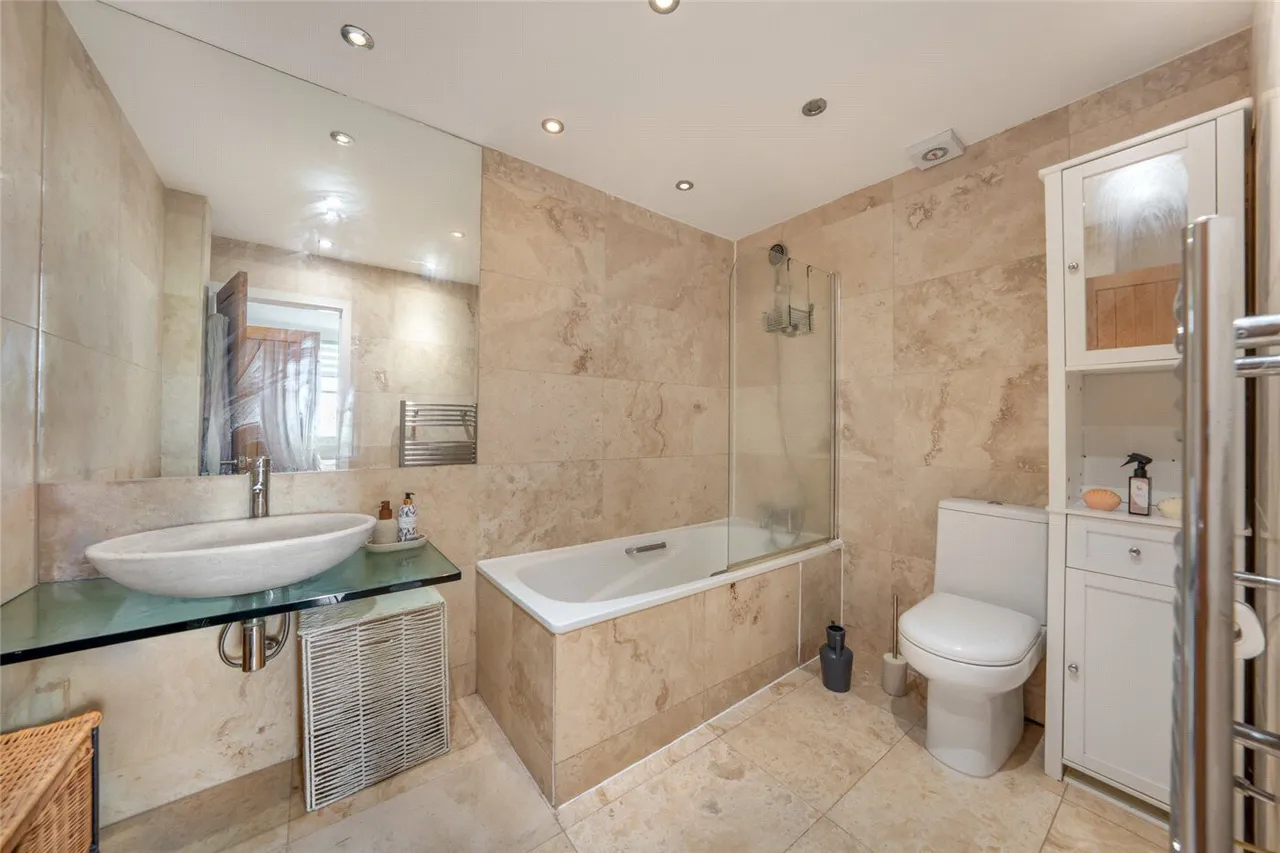 Gondar Gardens, West Hampstead, NW6, photo 8