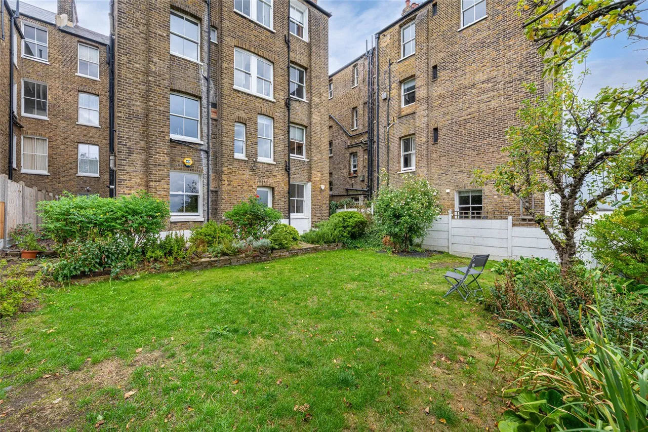 Gondar Gardens, West Hampstead, NW6, photo 12