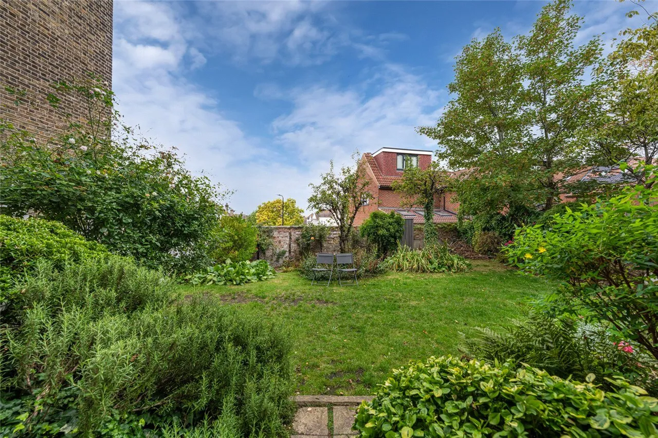 Gondar Gardens, West Hampstead, NW6, photo 4