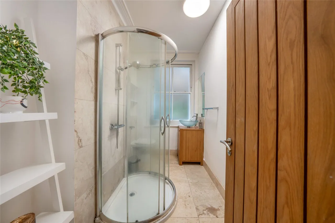 Gondar Gardens, West Hampstead, NW6, photo 10