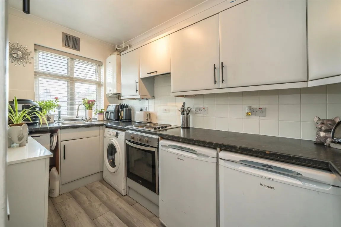 Marlborough Road, TW13, photo 5