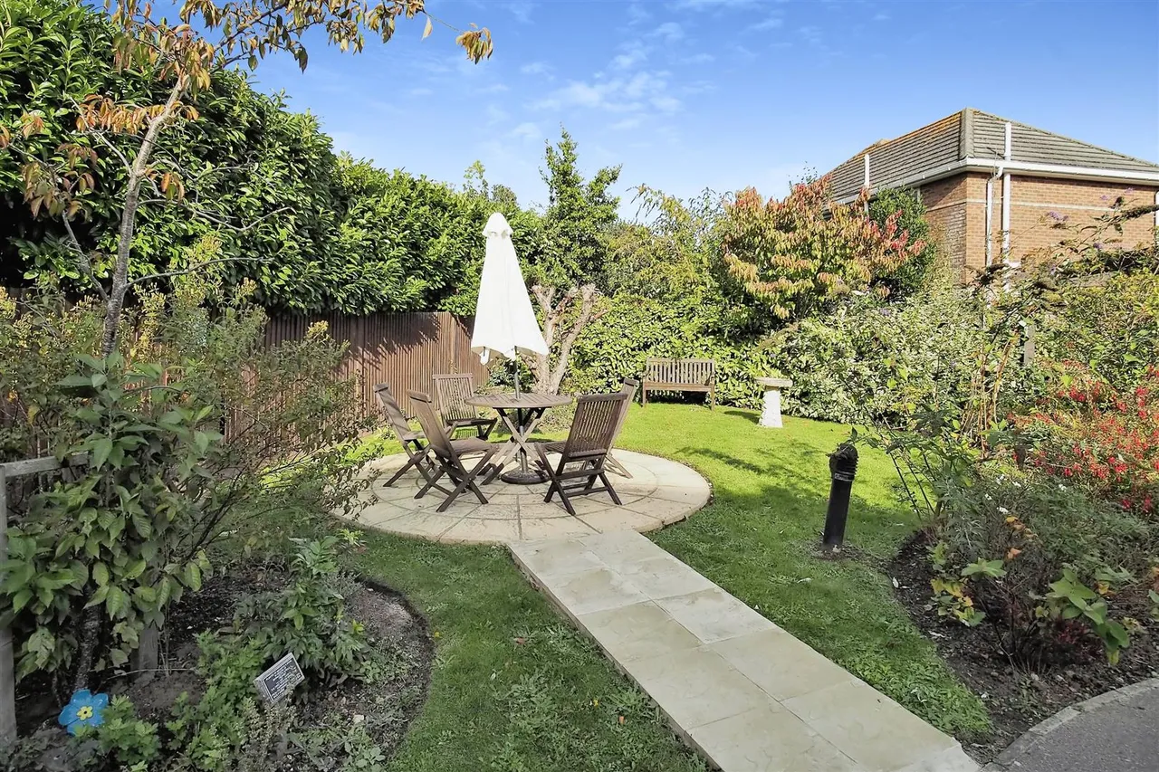 Avenue Road, Lymington, SO41, photo 12